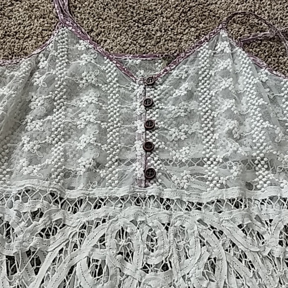 Lace top - Picture 2 of 5